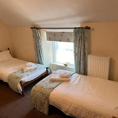 Kro Ganton Greyhound Hotel