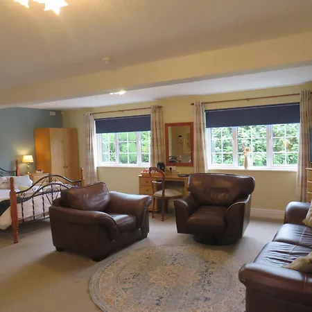 Inn Greyhound Ganton