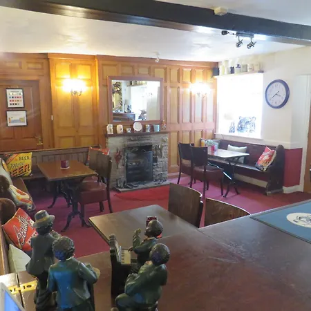 Inn Greyhound