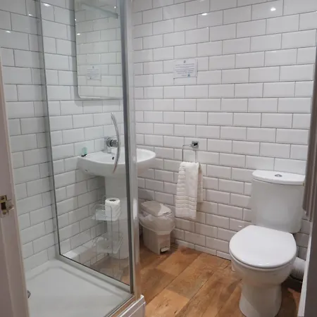 Мини-отель Ganton Greyhound Hotel Гантон