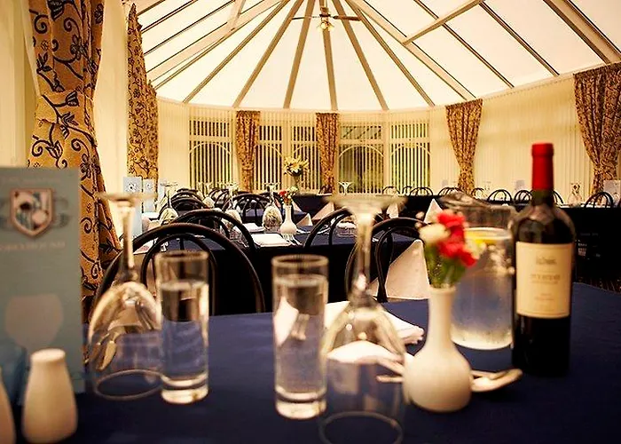 Greyhound Мини-отель 3*